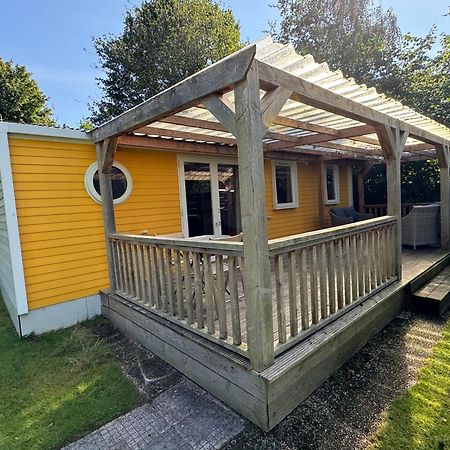 Ruime 5-Persoons Chalet Aan Het Bergumermeer Suameer Екстериор снимка